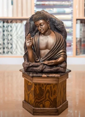 Pahad Buddha Statue